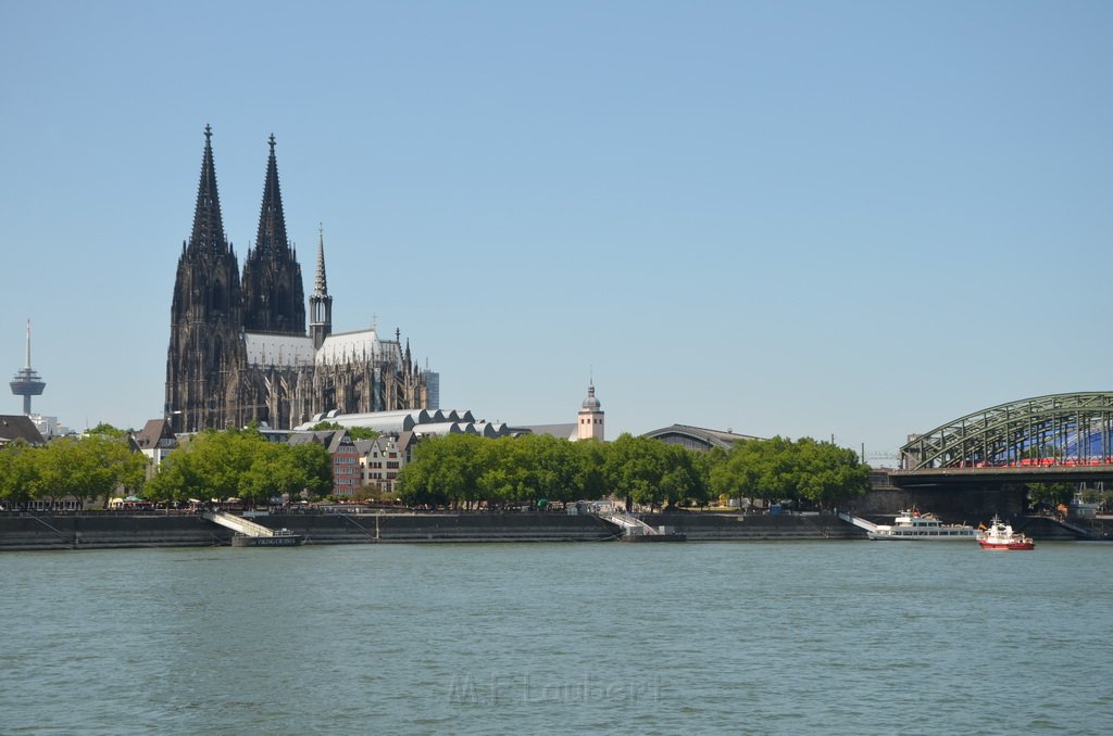 PRhein Koeln Hoehe Hohenzollernbruecke P03.JPG - Miklos Laubert